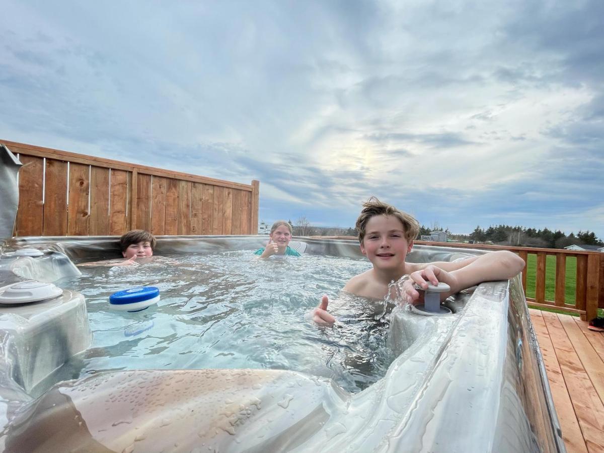 Cavendish Bosom Buddies Cottage Resort ภายนอก รูปภาพ