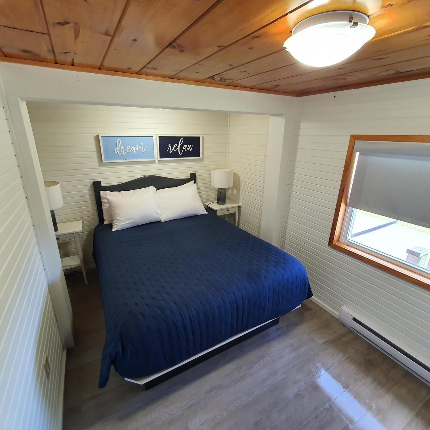 Cavendish Bosom Buddies Cottage Resort ภายนอก รูปภาพ