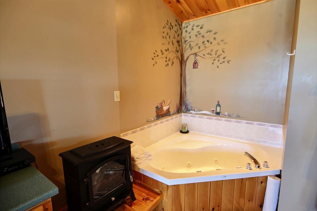 Cavendish Bosom Buddies Cottage Resort ภายนอก รูปภาพ