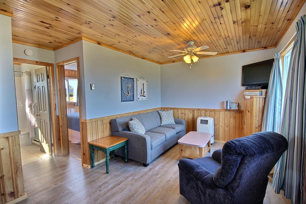 Cavendish Bosom Buddies Cottage Resort ภายนอก รูปภาพ